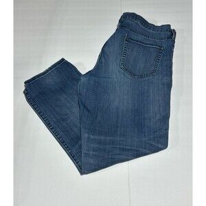 Gap Women's 31R Medium Wash Straight Leg Jeans